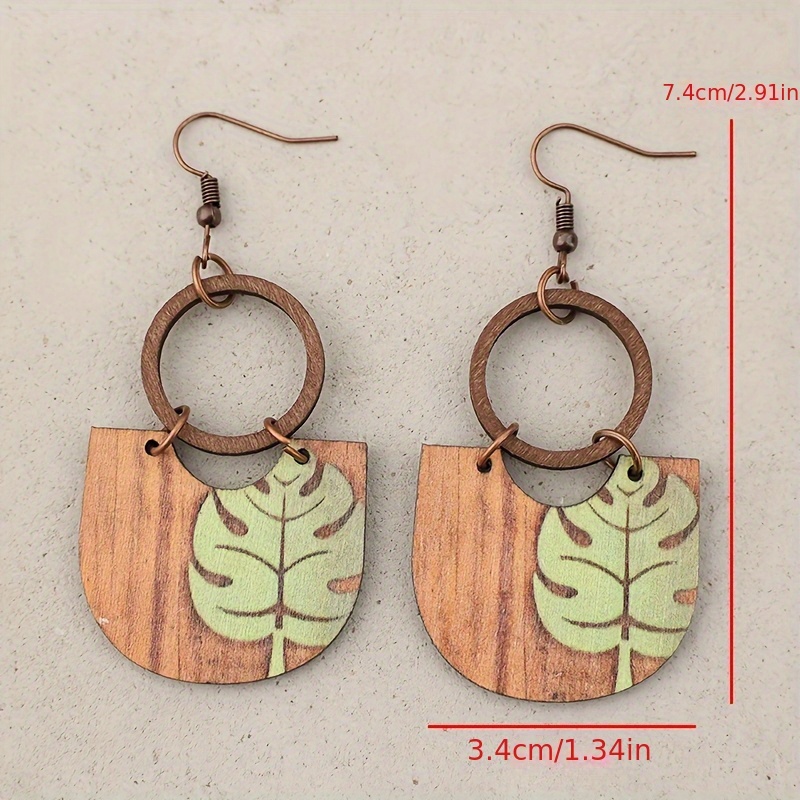 Women's Vintage Bohemian U-Shaped Leaf Pattern Wooden Earrings